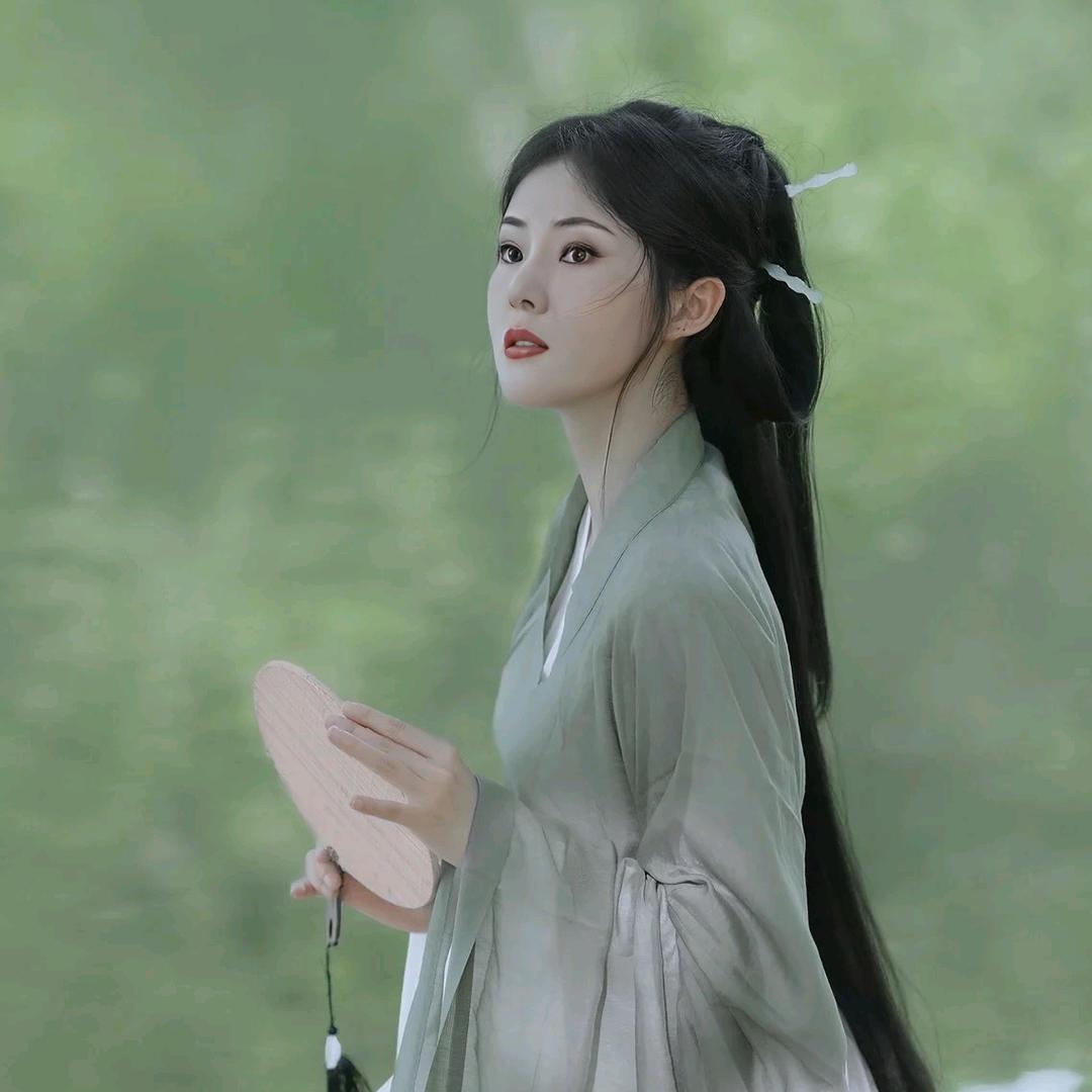 立万女装