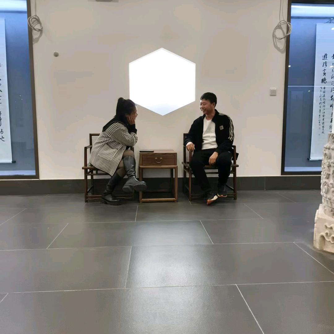 爱你的人