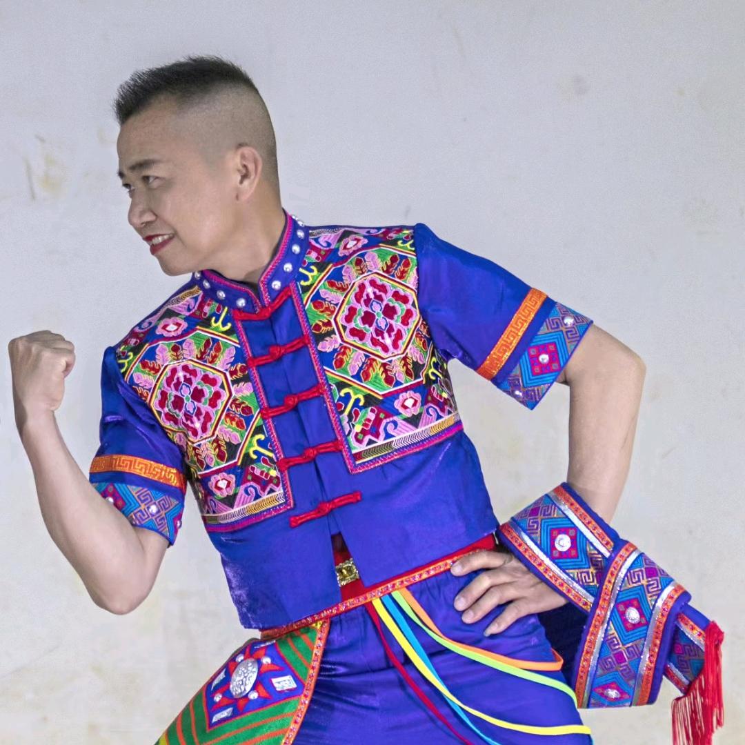 夹壮强哥🎤