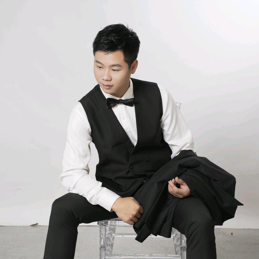 🐓¹⁹₉₃黄℘࿐