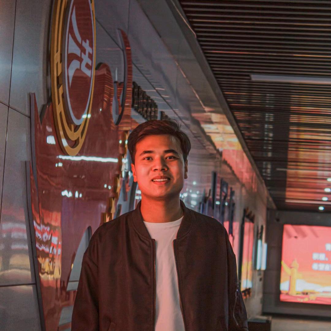 尼加（众梦装修公司设计部）