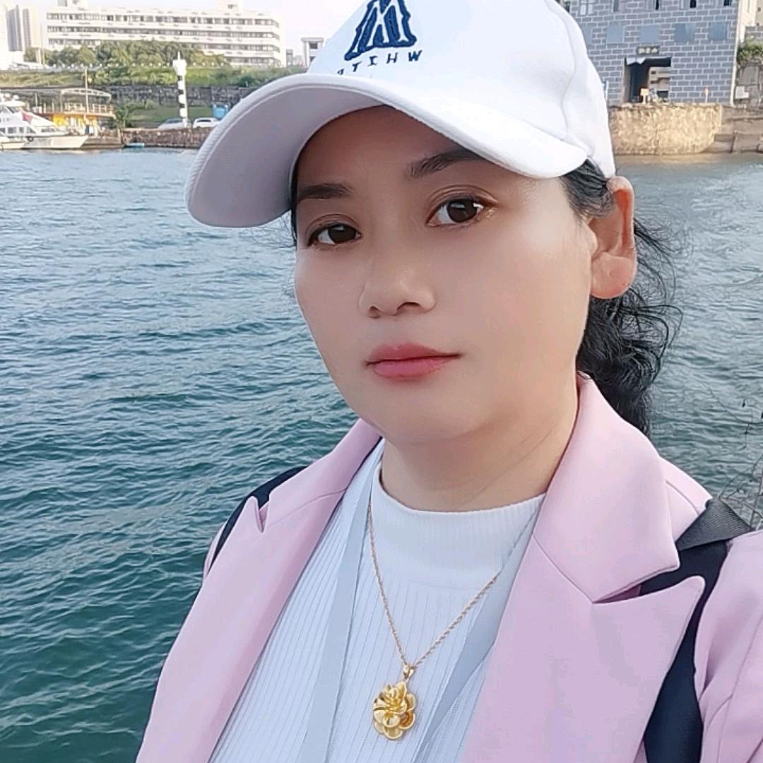 跟着桃子去旅行