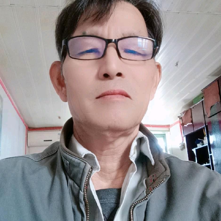 用户     阳光下的一点温柔