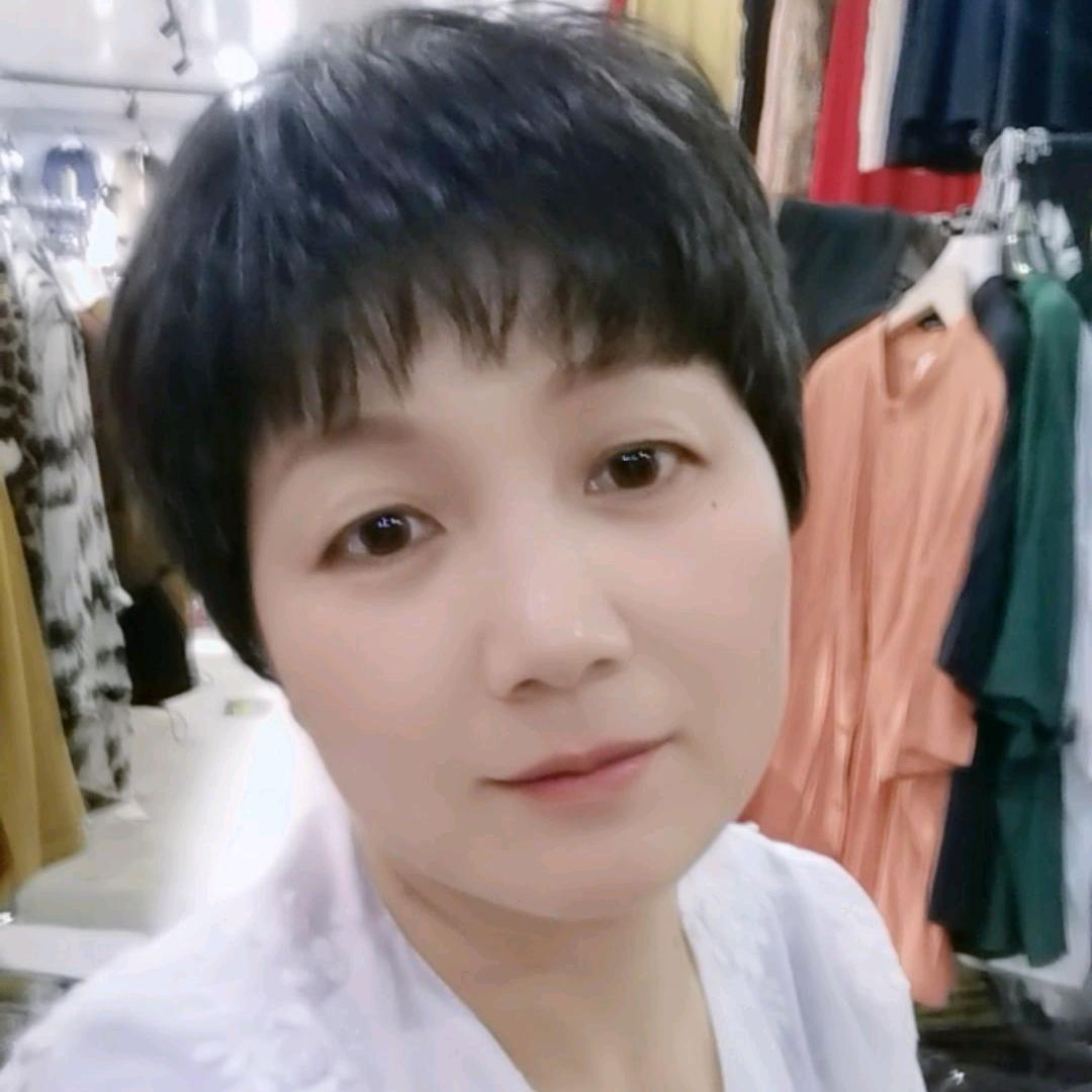 老王集东街艳领鞋服👚👗