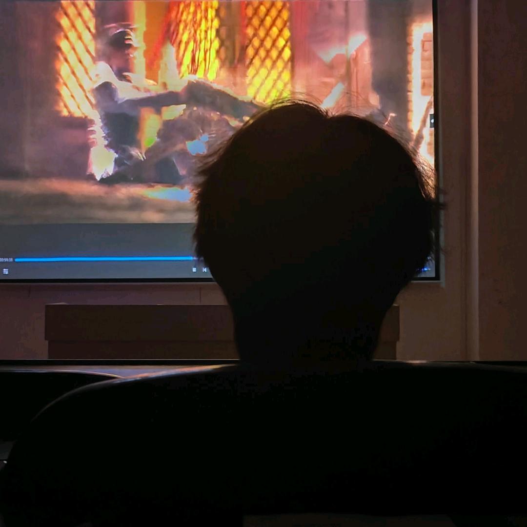 天空٩(•̀b •́ )و