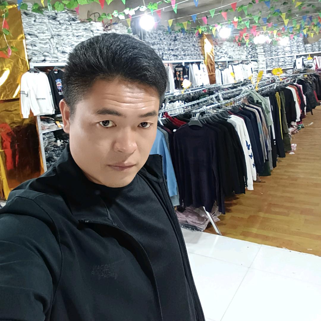 昆明~服装尾货~批发（收货）