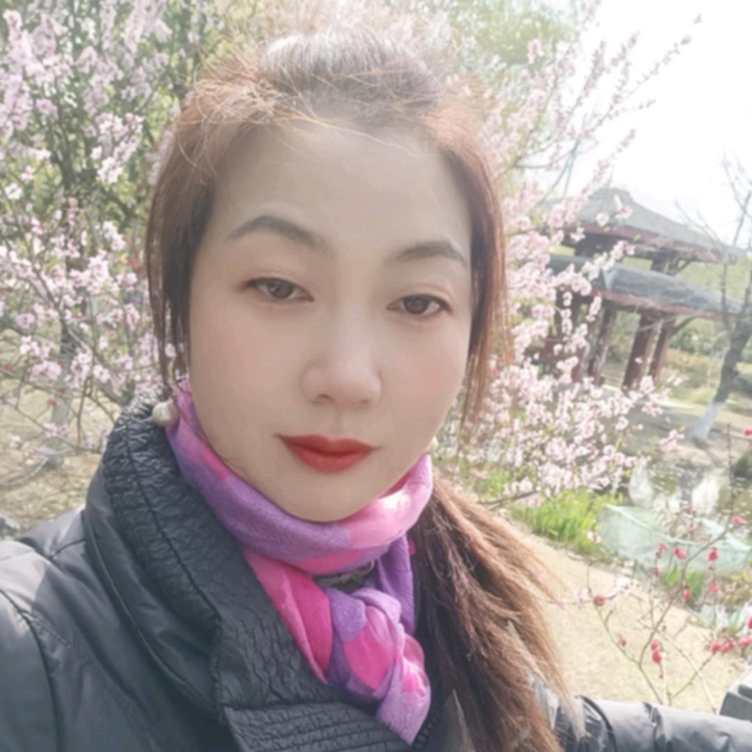 翠儿百货零食铺