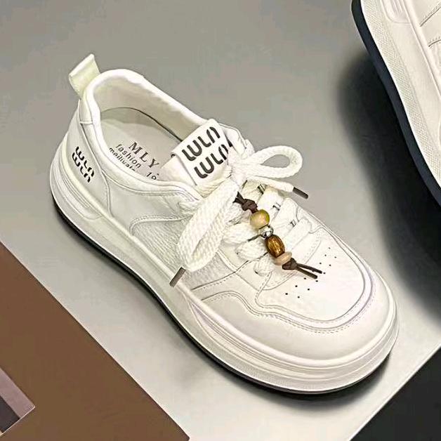 铝厂三市场东北角小奶嘴鞋城