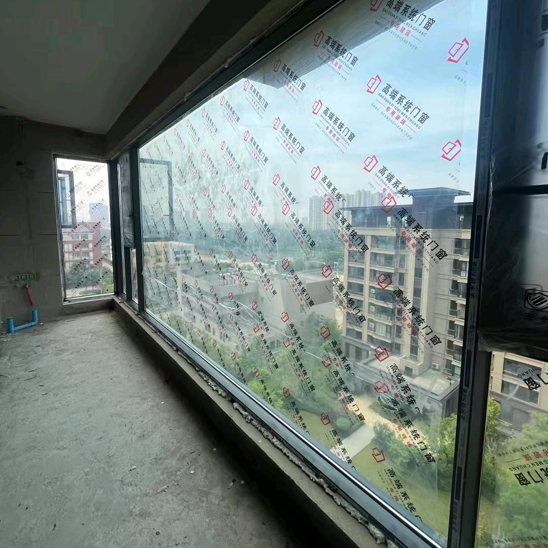 在武汉封阳台的尧哥