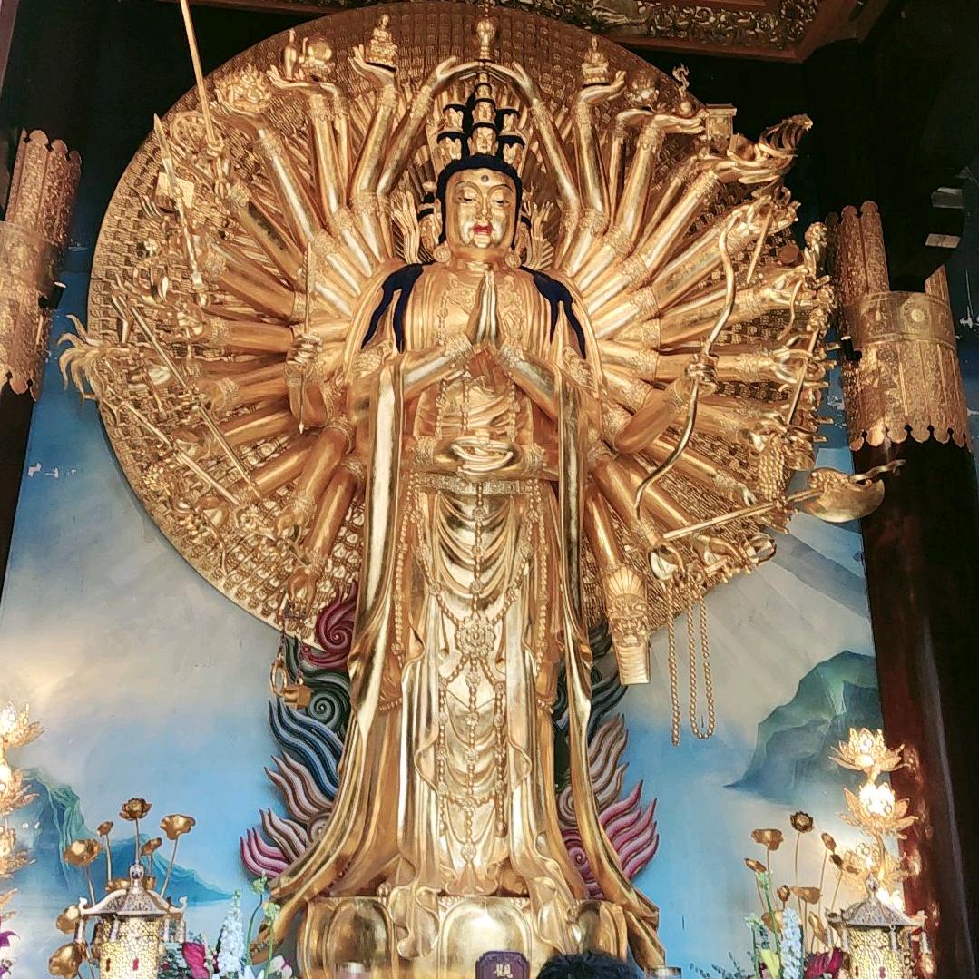 愿爱我的和我爱的一生平安。