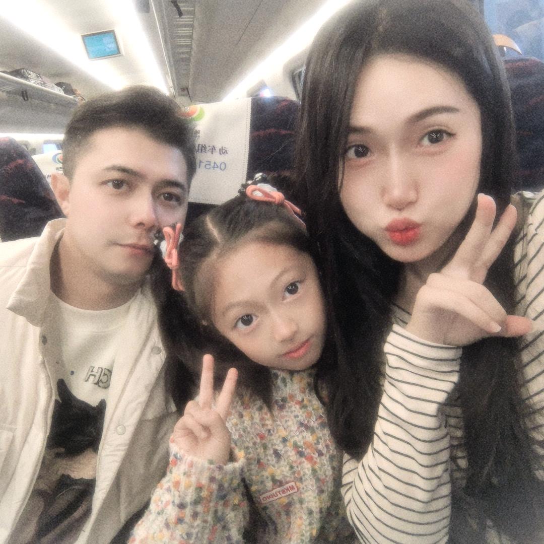 开心爸妈童鞋家居馆