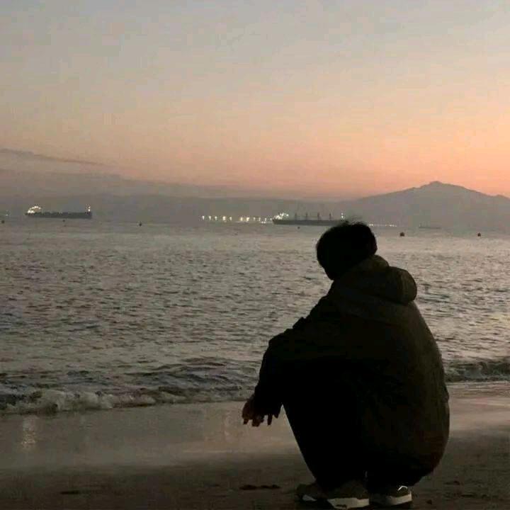 先谋生  再谋爱