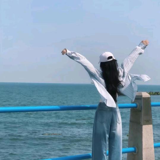 鱼鱼很困🫧𓆡𓆝𓆟𓆜𓆞