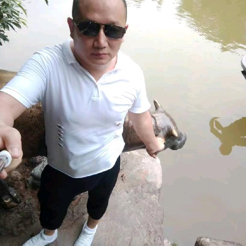 拥抱🇨🇳单身哥❤️