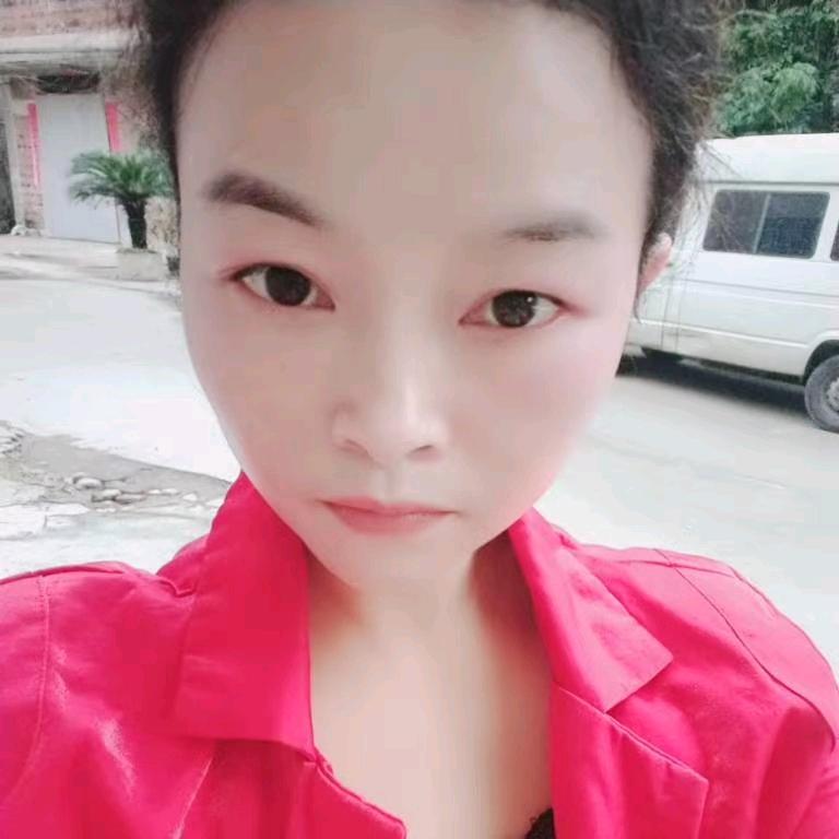 五金厂家的的小姐姐