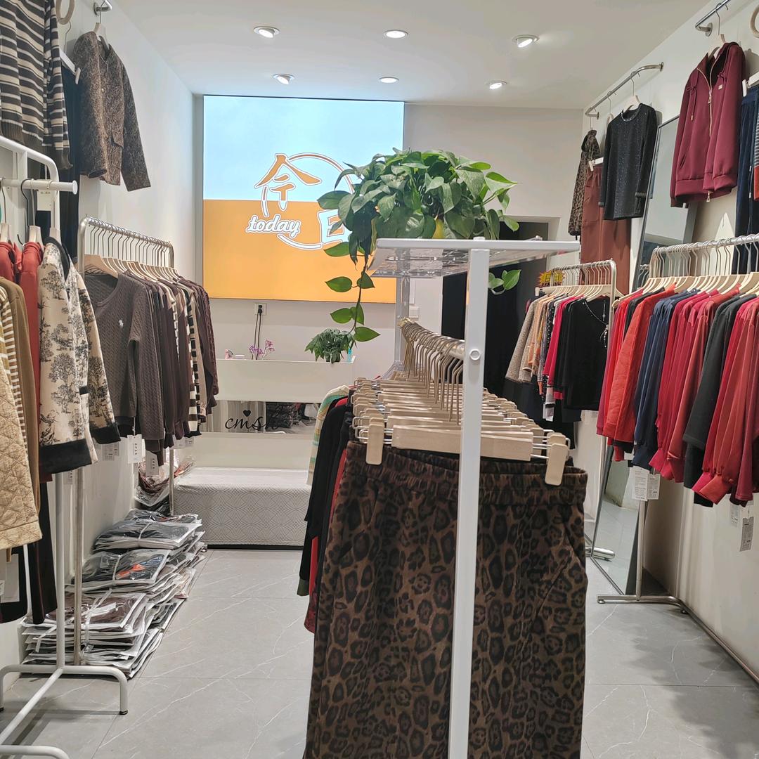 今日女装《清徐湖东二街》