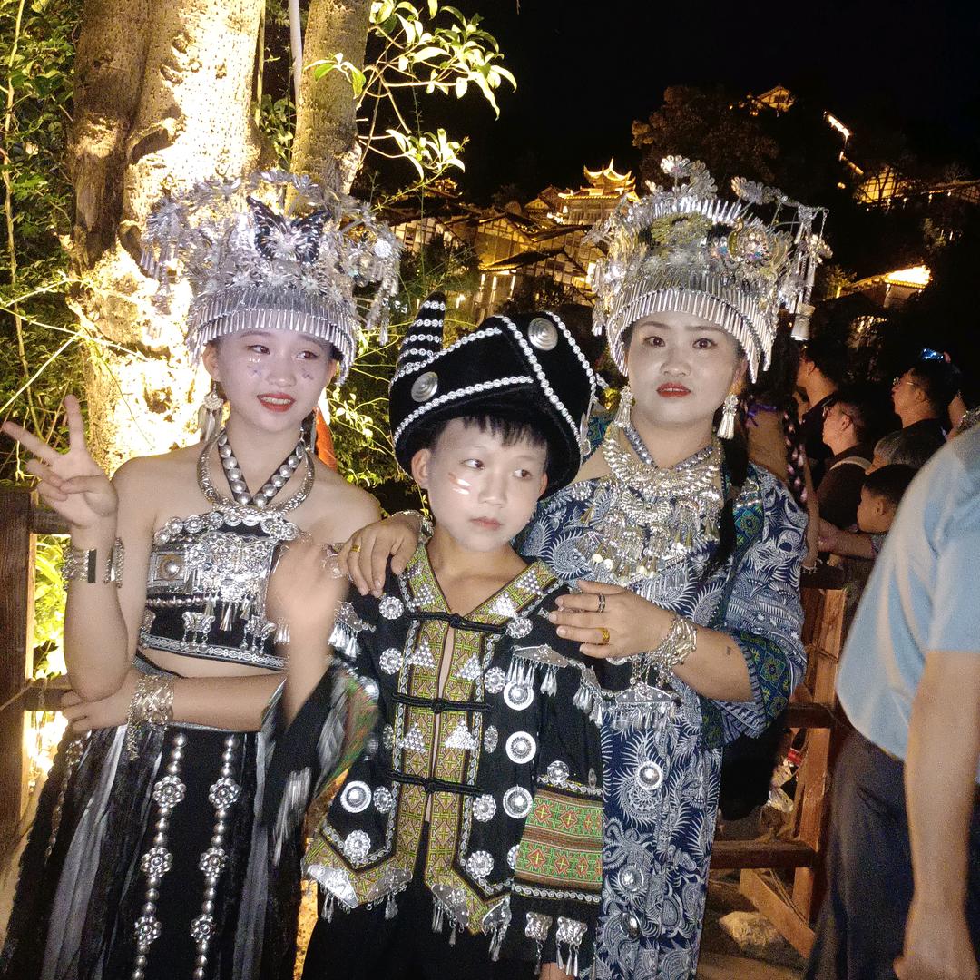 ฅʕ•̫͡•爱有洁癖˃̣̣̥᷄⌓˂̣̣̥