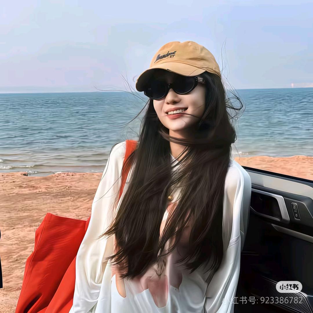 爱吃菠萝味的西瓜