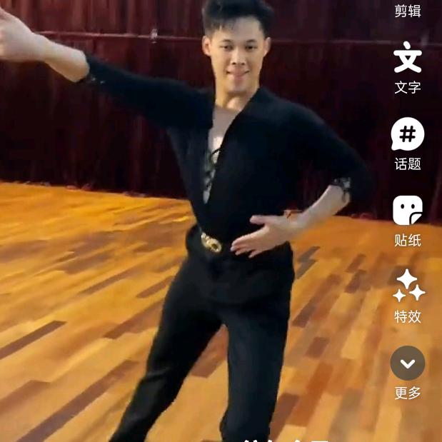 孤独眼泪，天天好心覃……
