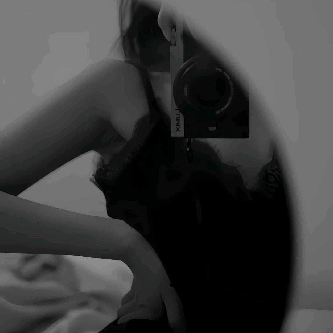 琪  琪
