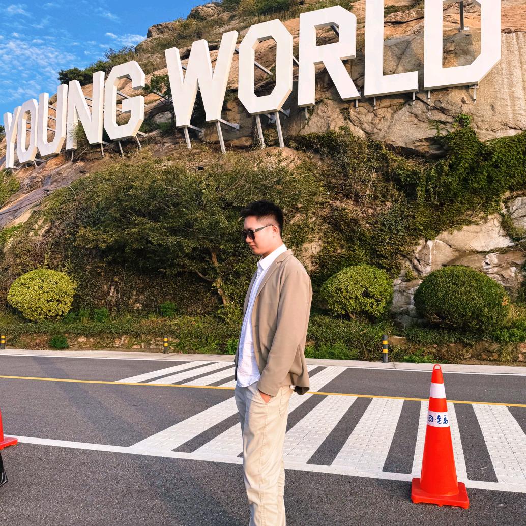 😼阿東Skyscraper