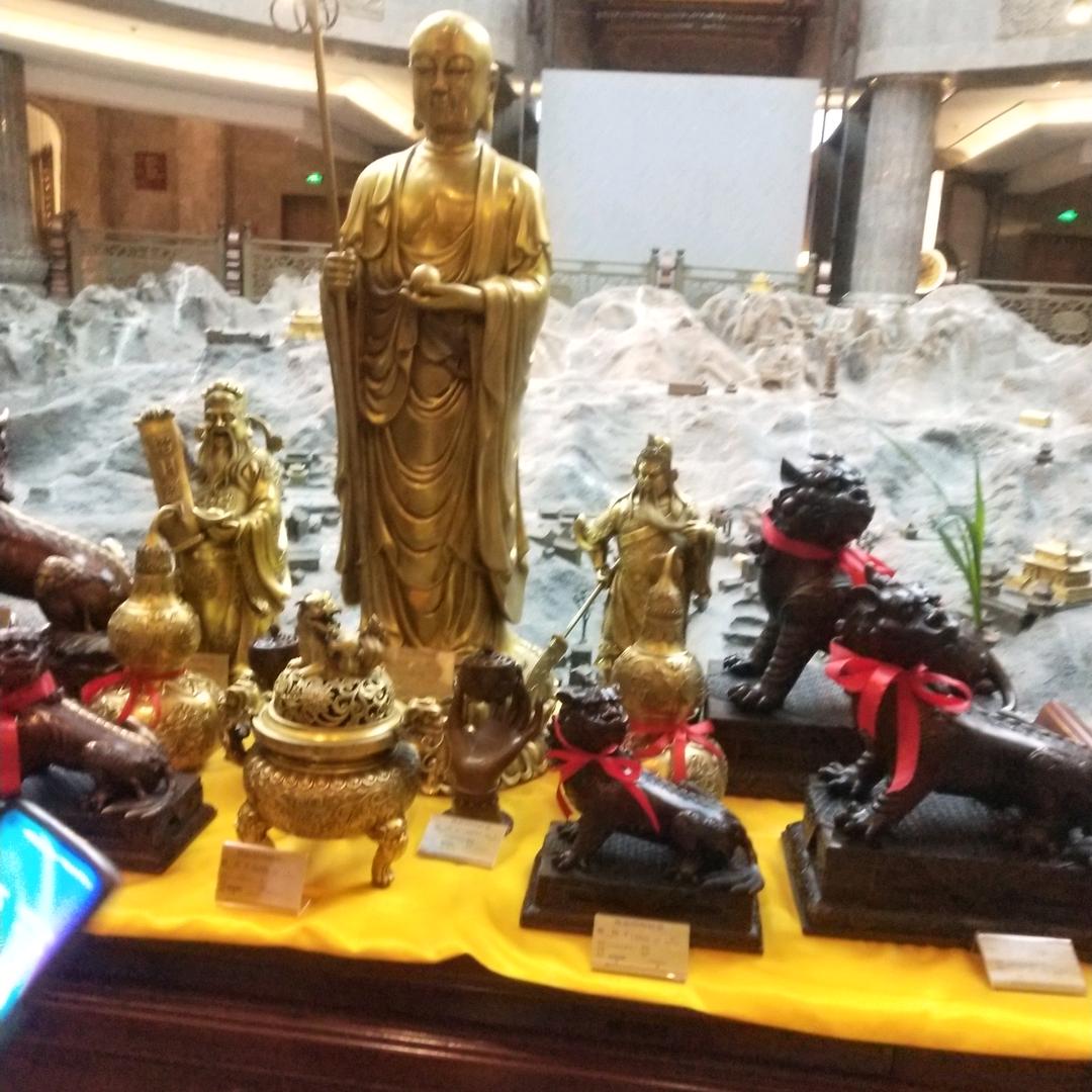 他姓陆