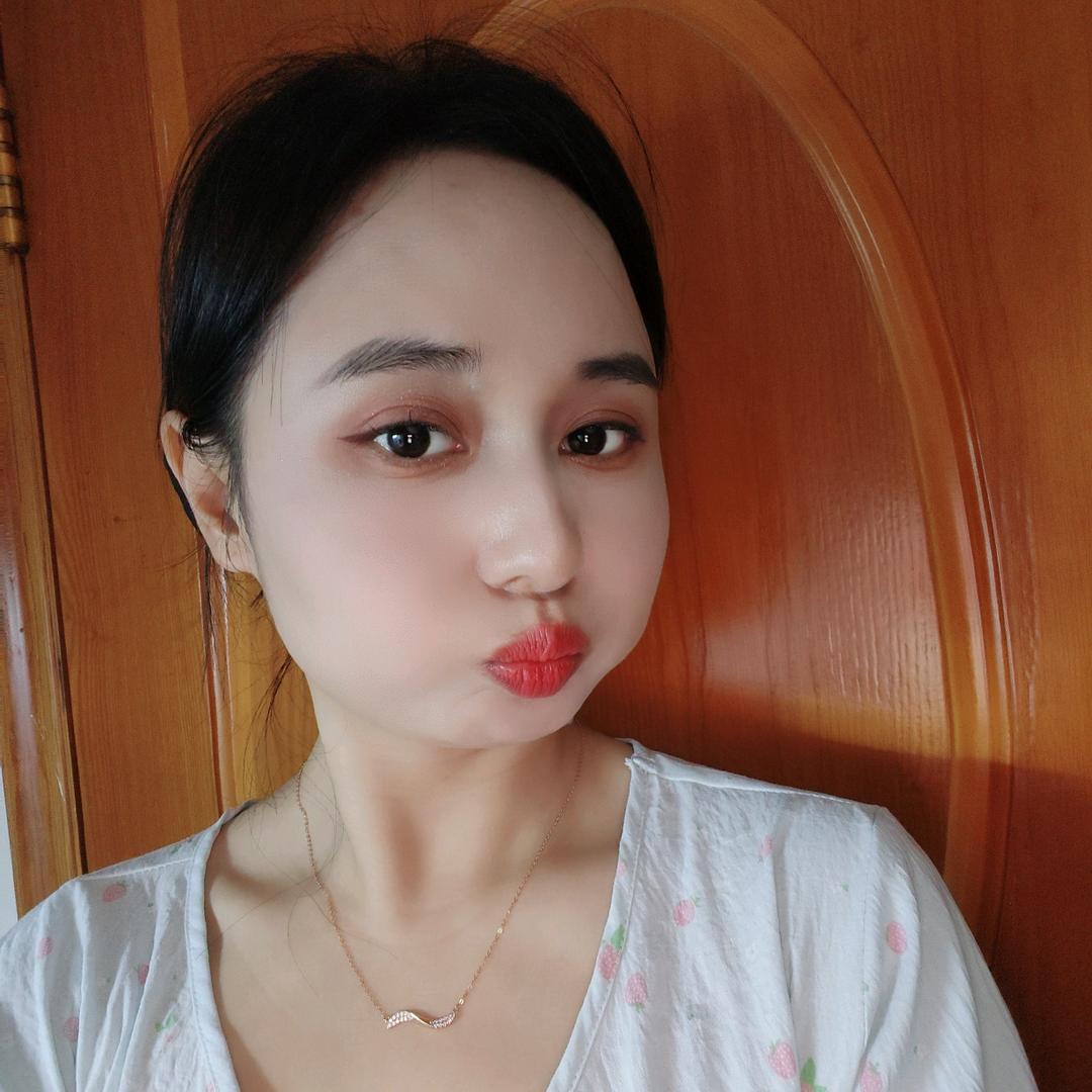 孙老师爱笑😘
