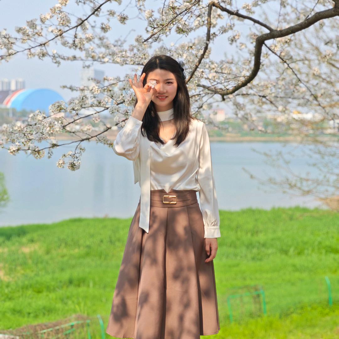 ₊‧꒰ა 龙烟 ໒꒱ ‧₊