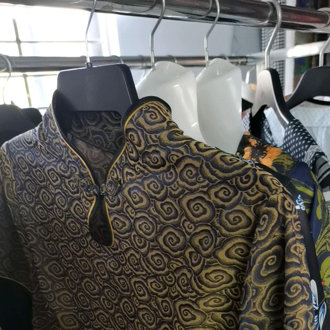 蓝天（颖锐服饰）