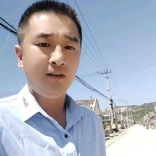 肆啊哥 （磁动力绿店直连磁动力路灯正能量