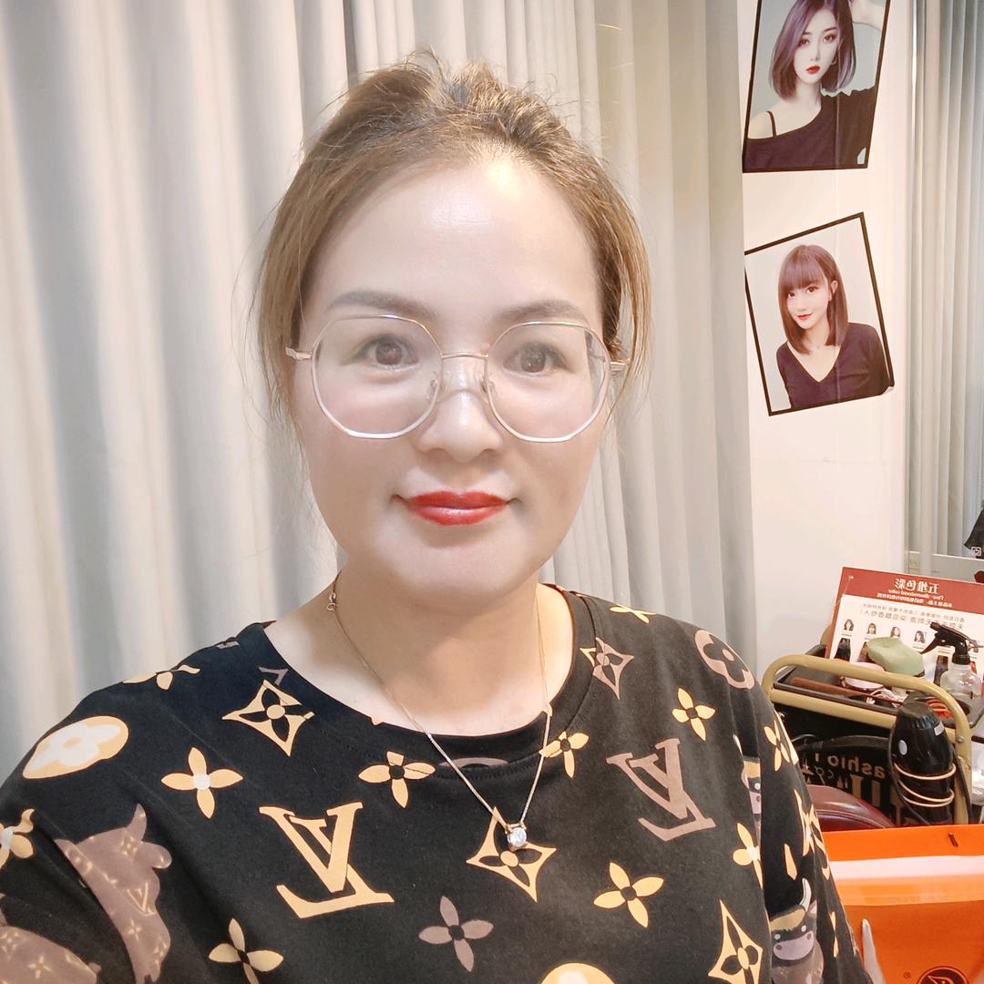 欣兴美发娜娜老师