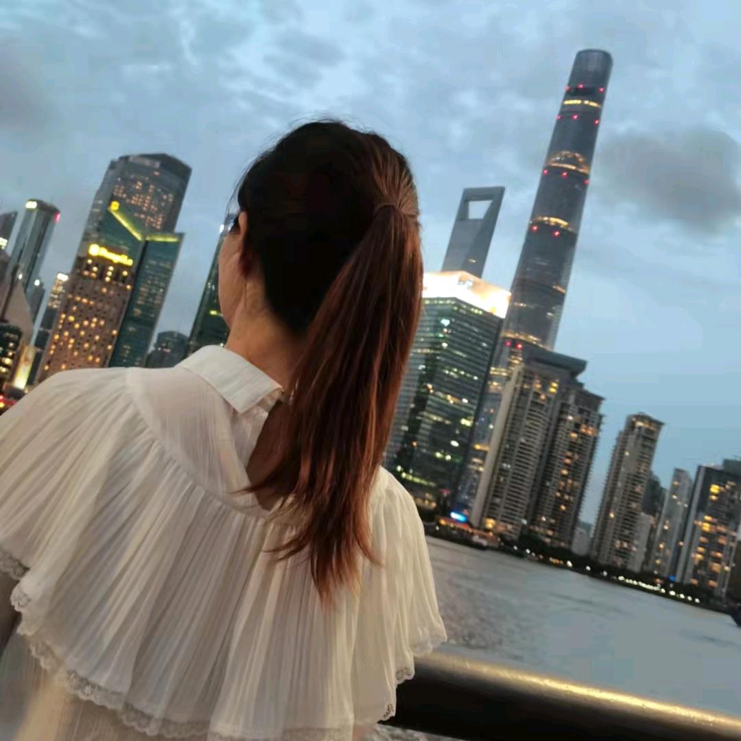 荔波益新装饰       覃姐