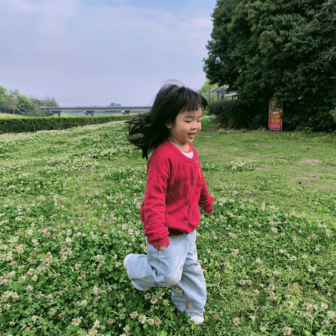 牵着蜗牛去散步