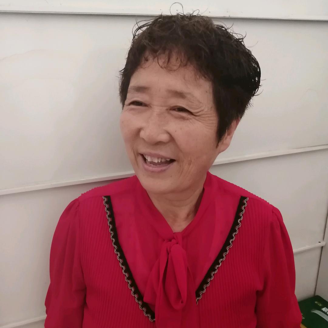 幸运姐姐，上午9点10分开播