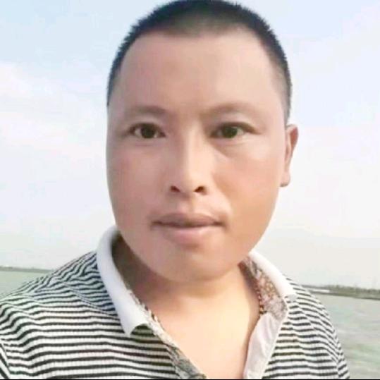 一晨瑾露