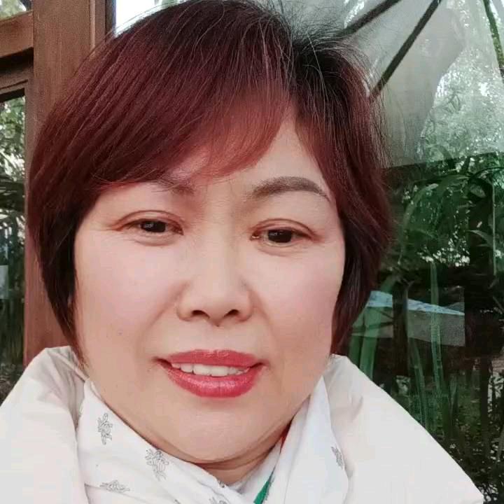 龙俊锋的奶奶