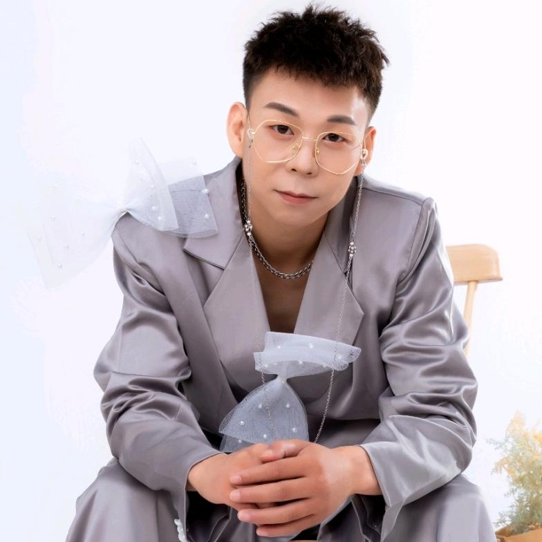 龙飞🐲
