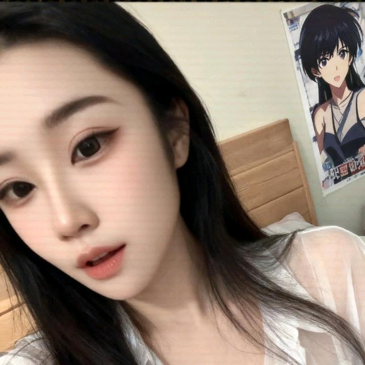 不化妆的小韩。
