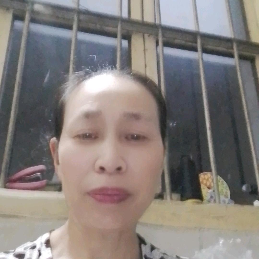 余文英
