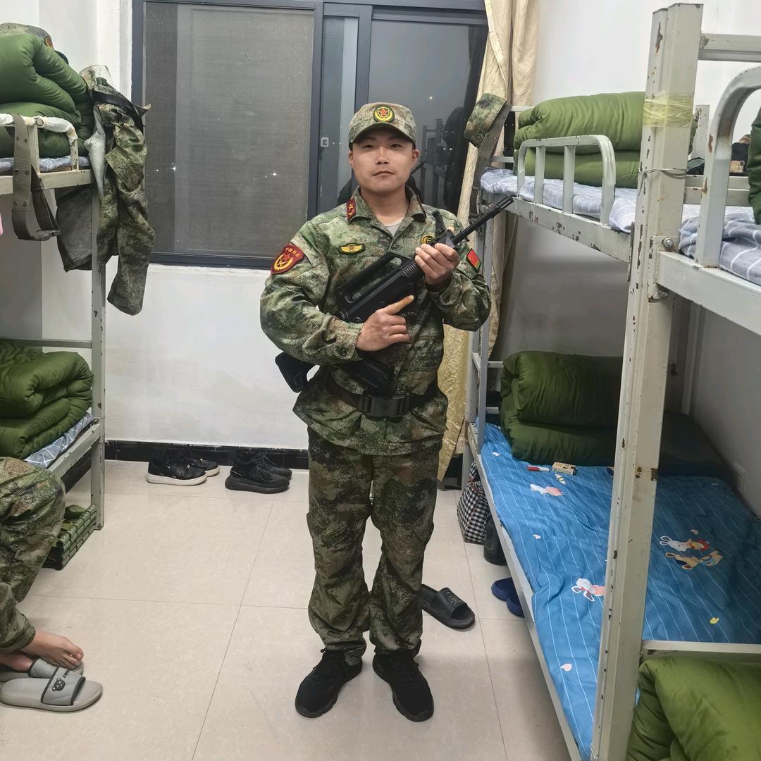 ༺奋斗吧陳༻