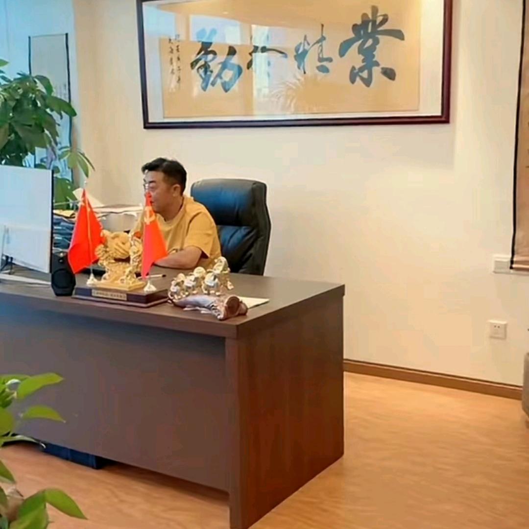 黄 林