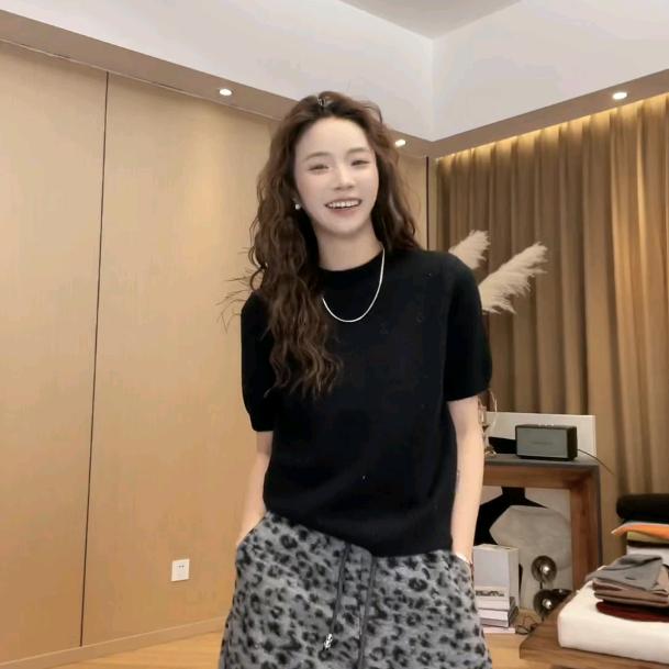 小静静一会 每日穿搭