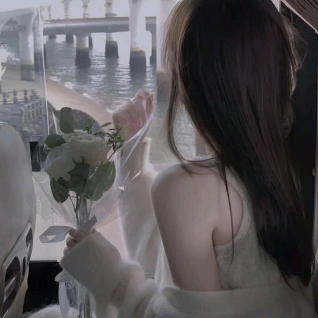 差亿点长成美女