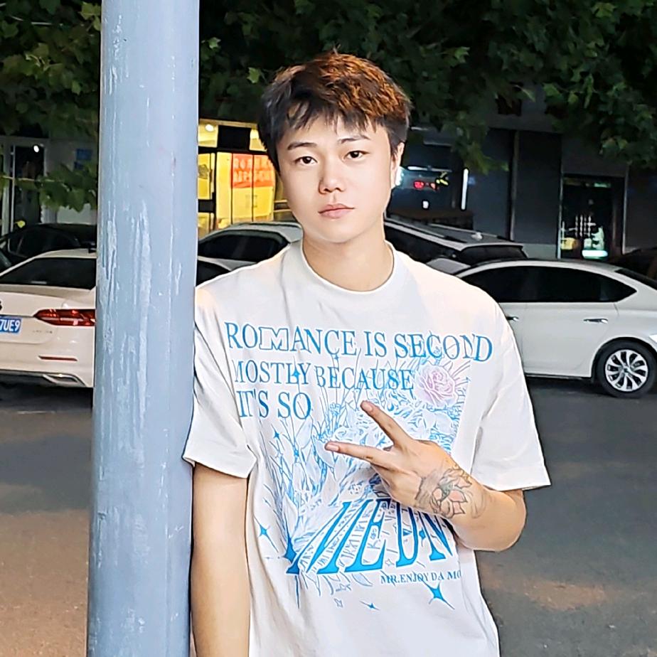 男士发型师易洋