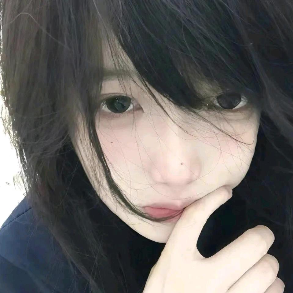 胡萝卜蘸麻酱