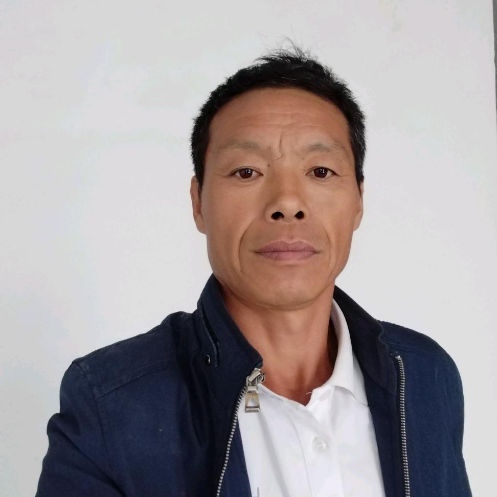 四个孩子爸