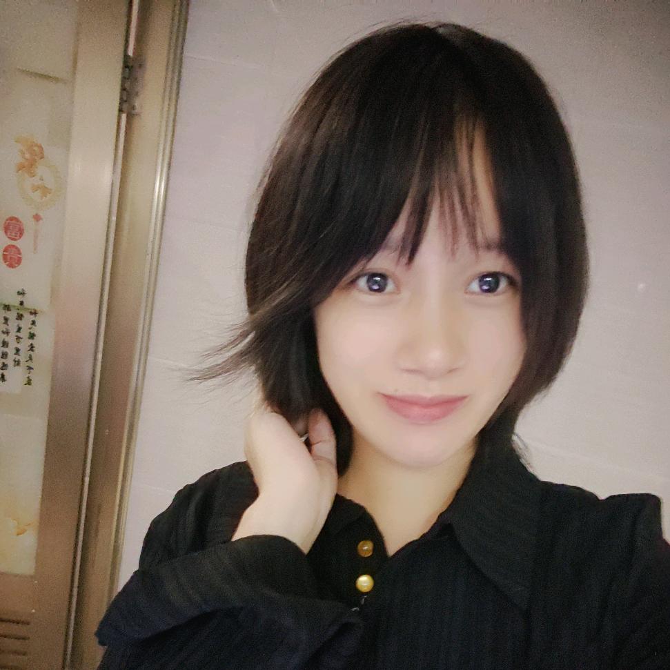 le.是君君呀。