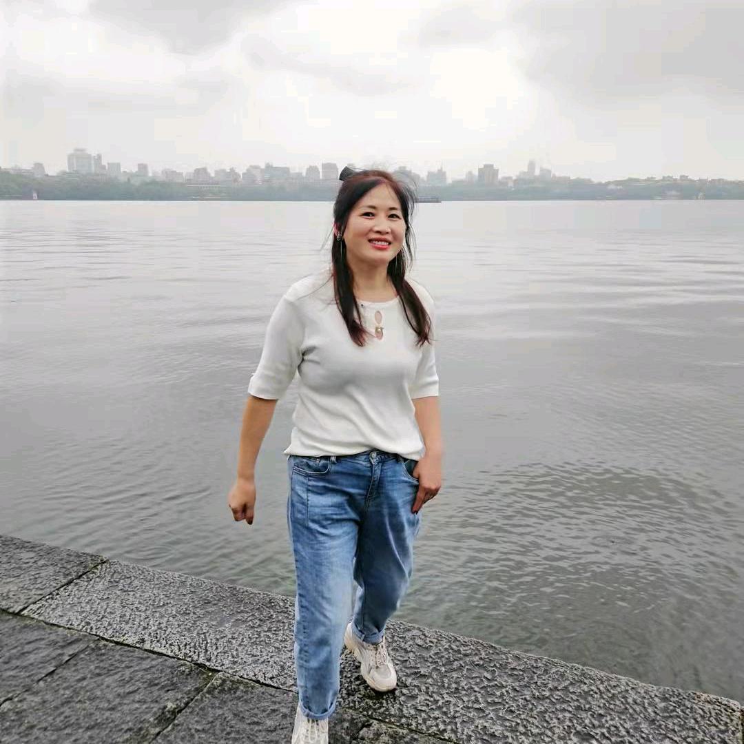 南通今顶吊顶的王小幺