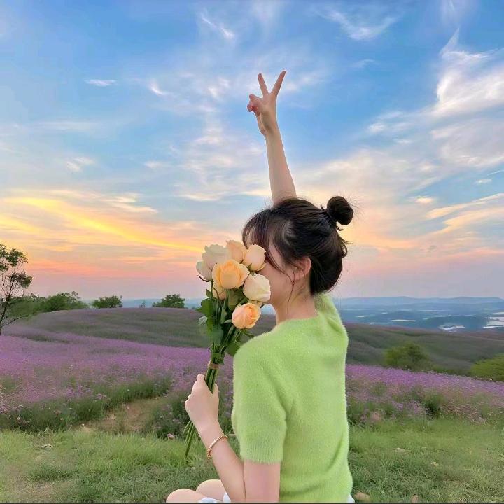 小茜