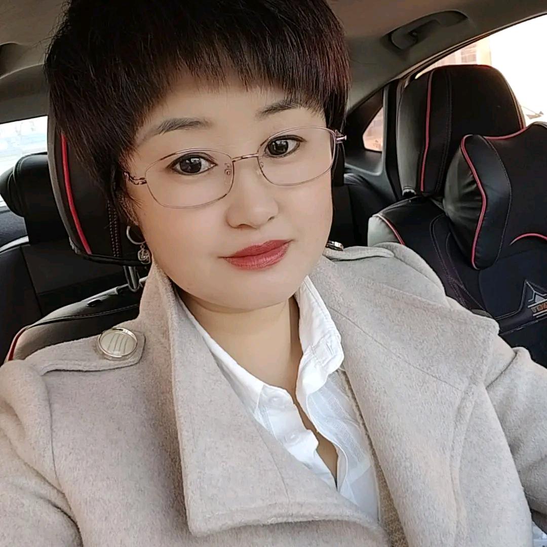 @霞姐（74年虎）
